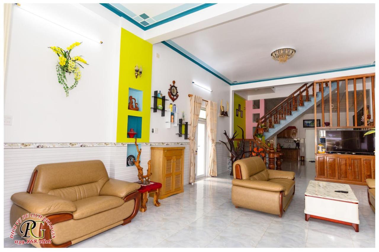 Nha Nghi & Homestay Pham Gia Van Ninh Exteriör bild