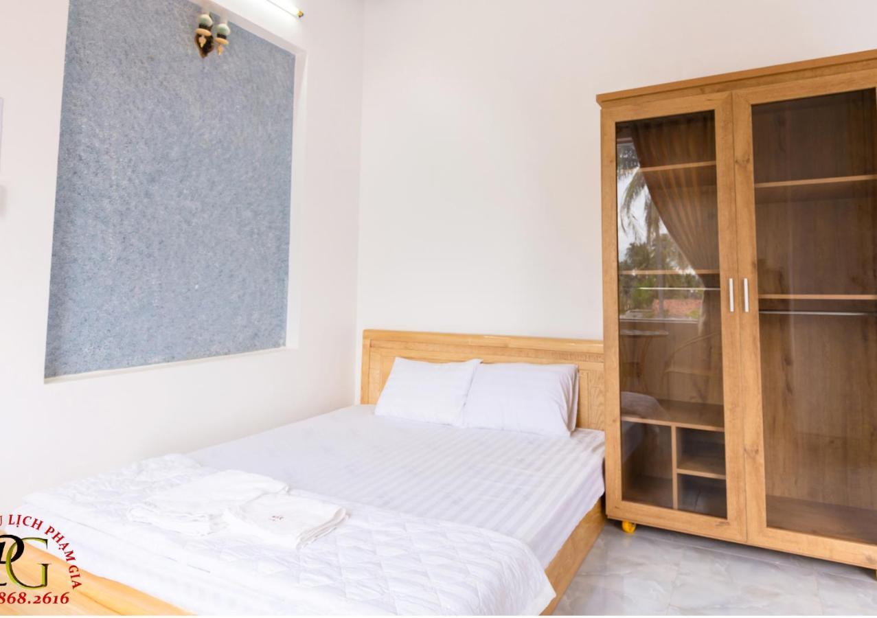 Nha Nghi & Homestay Pham Gia Van Ninh Exteriör bild